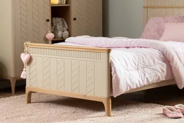   Кровать массив сосны Грета №17 1600х2000  